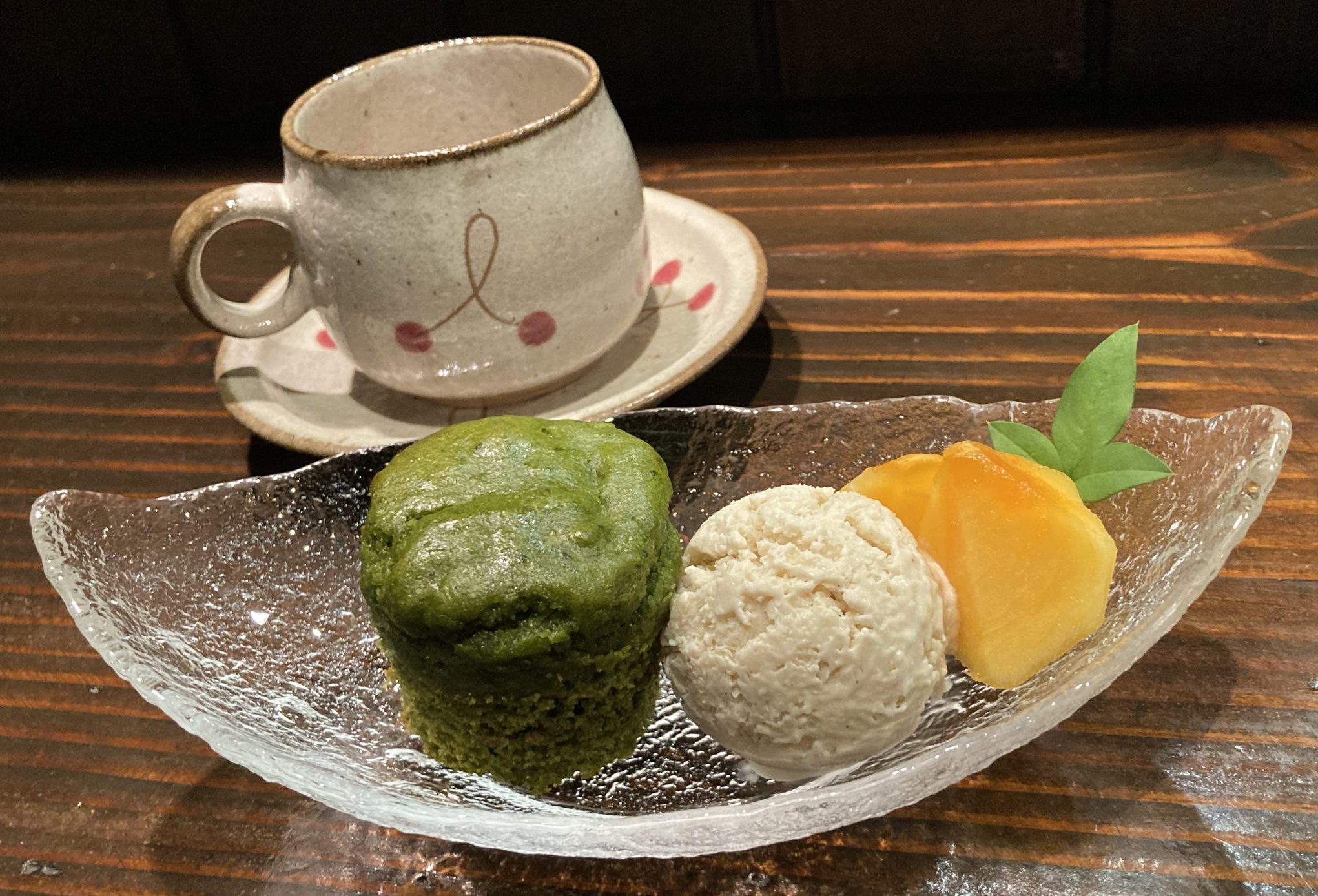 picture of dessert and drink set